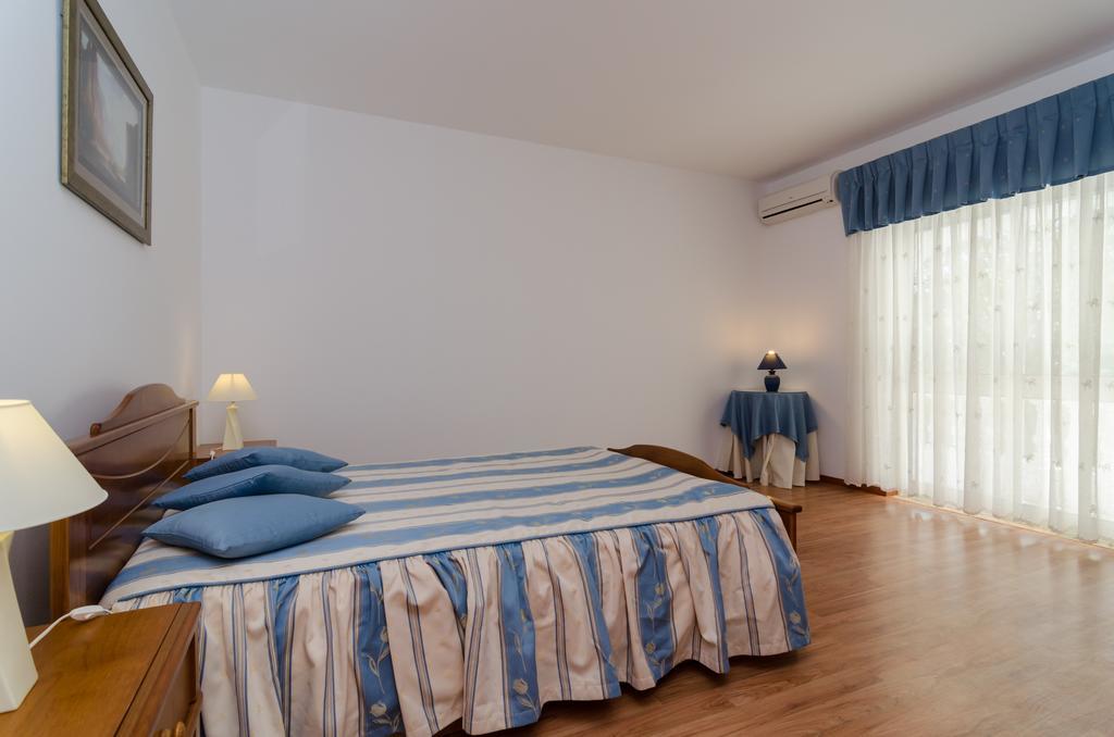Villa Do Monte Monte Raposo Ruang foto