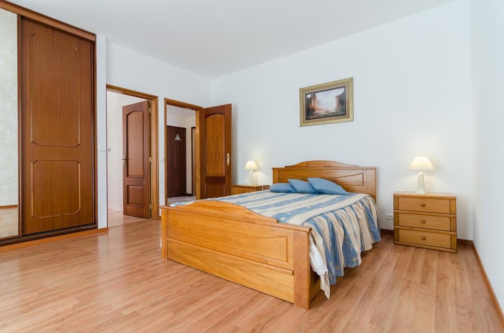 Villa Do Monte Monte Raposo Ruang foto