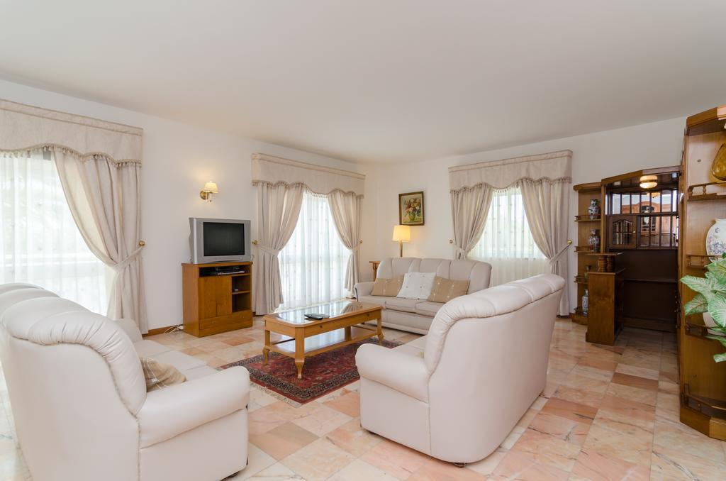 Villa Do Monte Monte Raposo Ruang foto